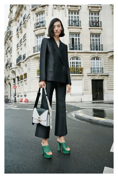 Look 34